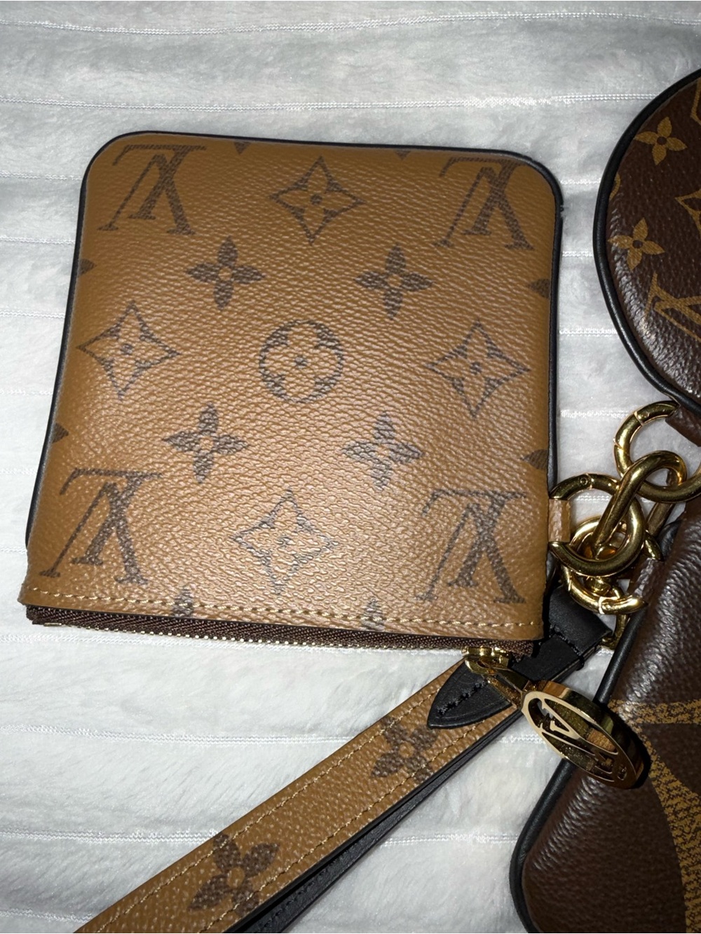 🎉 SOLD 🎉 Louis Vuitton Trio Pouch - Picture 8 of 15